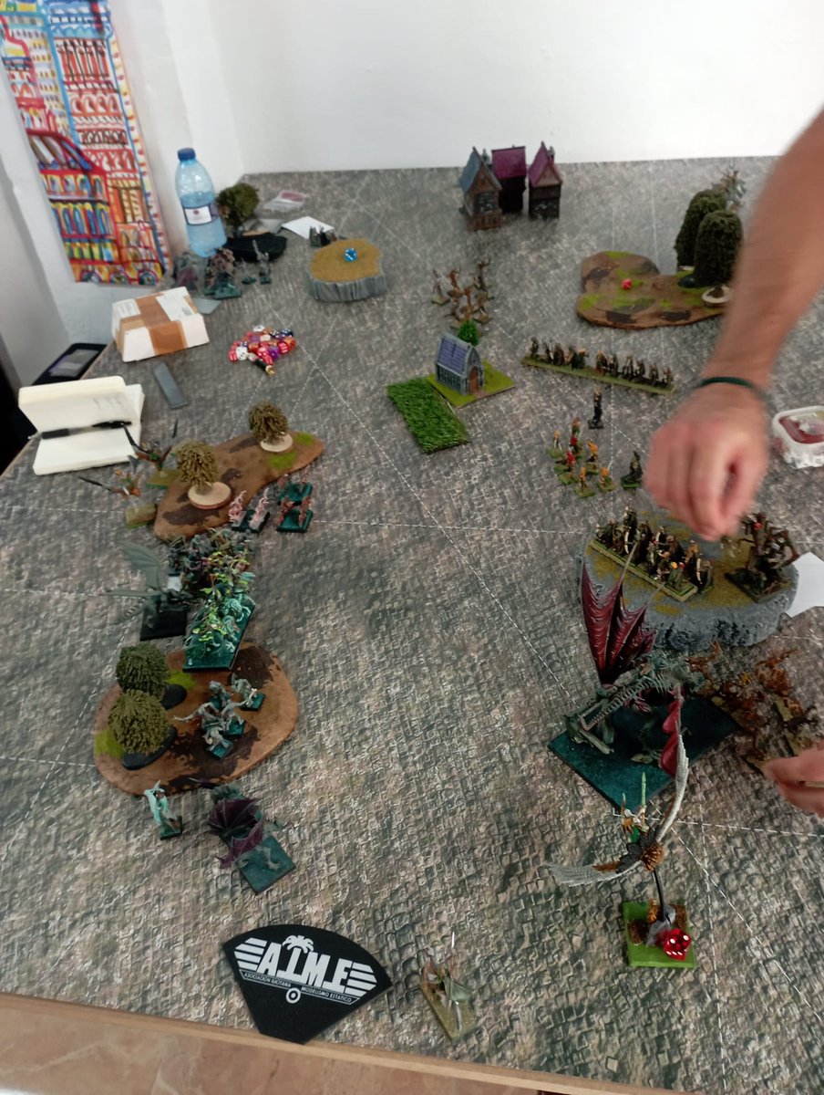 KarakYakka's tweet photo. Otras partidas de #Warhammer  #Fantasy de la jornada. https://t.co/rG0Z2yRlDJ