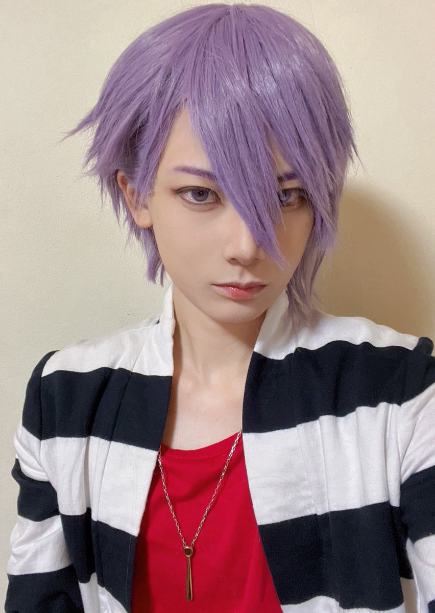 Torta_dirc09's tweet photo. ⚠︎cos/コスプレ LD1
友人宅でメイクの練習💜
バイオリンもついでに弾いてみました https://t.co/D4bepPLsBB