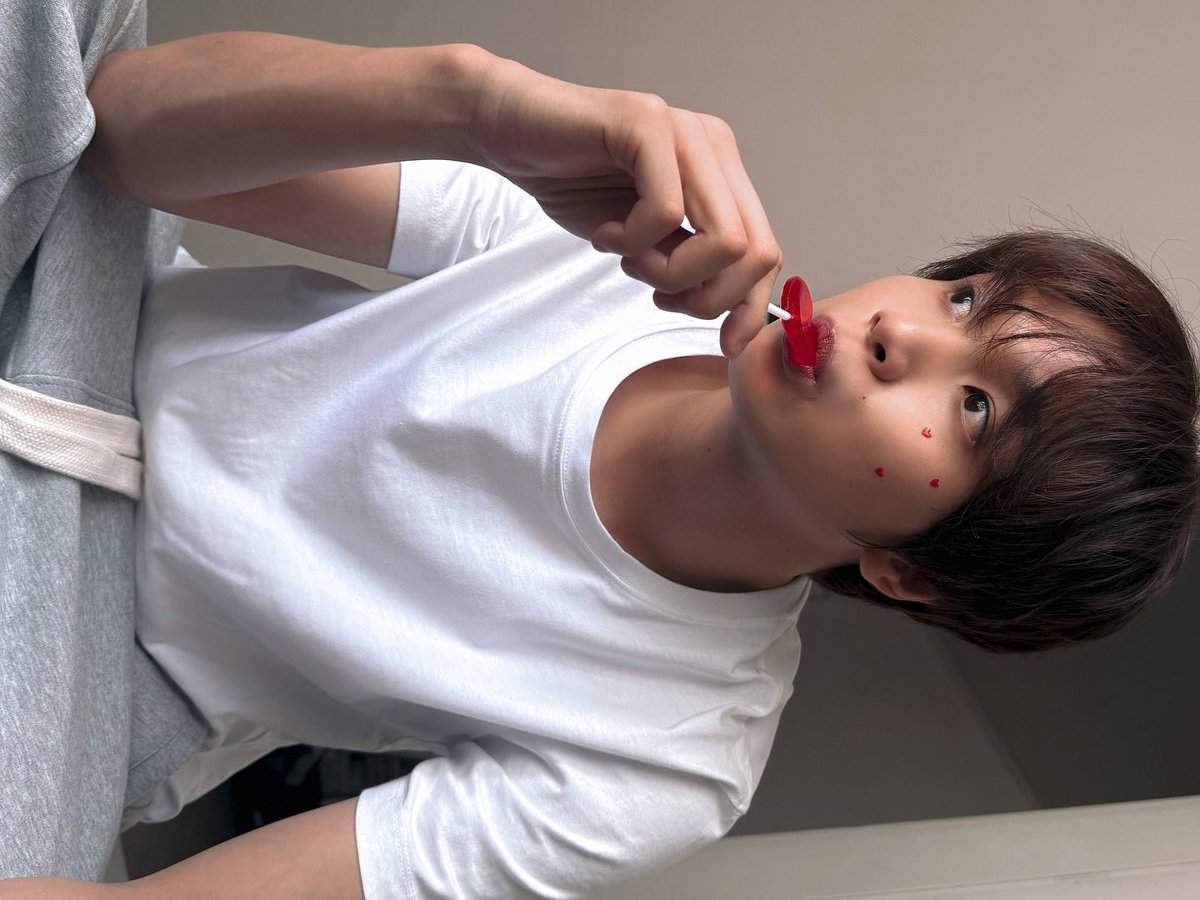 _diary__s's tweet photo. #RT

인스타 사진 저장할려고 광고 오조오억개 보거나 캡쳐하는 사람 주목‼️
이번에 #픽크닉 에서 ✨인스타 사진 저장 기능 ✨생겼는데 광고도 없고 무료라 내가 저장하고 싶은거 원본 그대로 저장해줘서 
요즘 해찬이 사진 맘껏 저장해서 빠순이의 삶 수직상승 중임 ㅜ💕 https://t.co/7wBAZe35DN