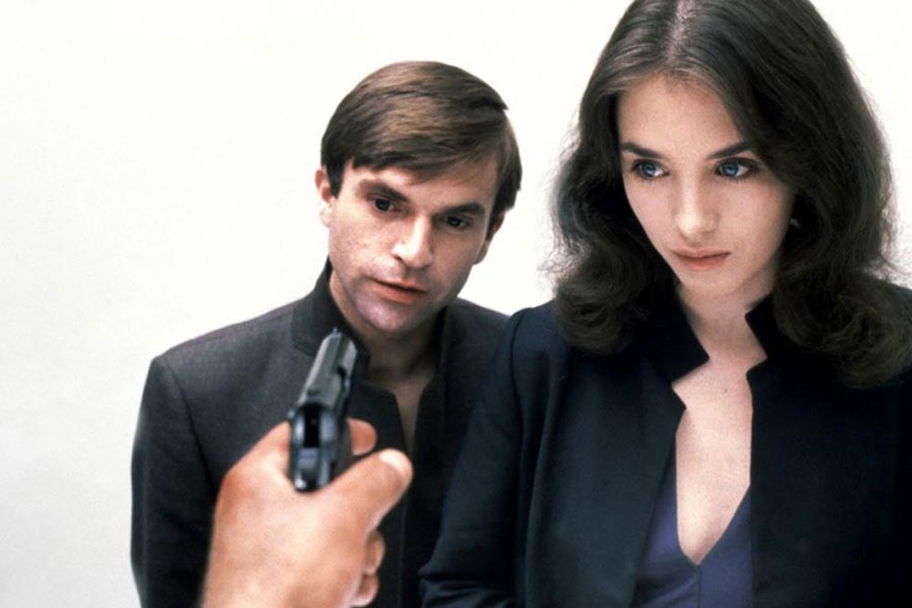 hauntedvhsgirl's tweet photo. Isabelle Adjani &amp; Sam Neill 🖤 https://t.co/hkhRTS9JCv