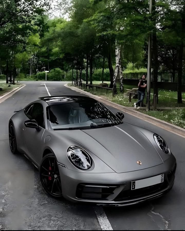 🏎️ Luxury Horsepower ✨ tweet media