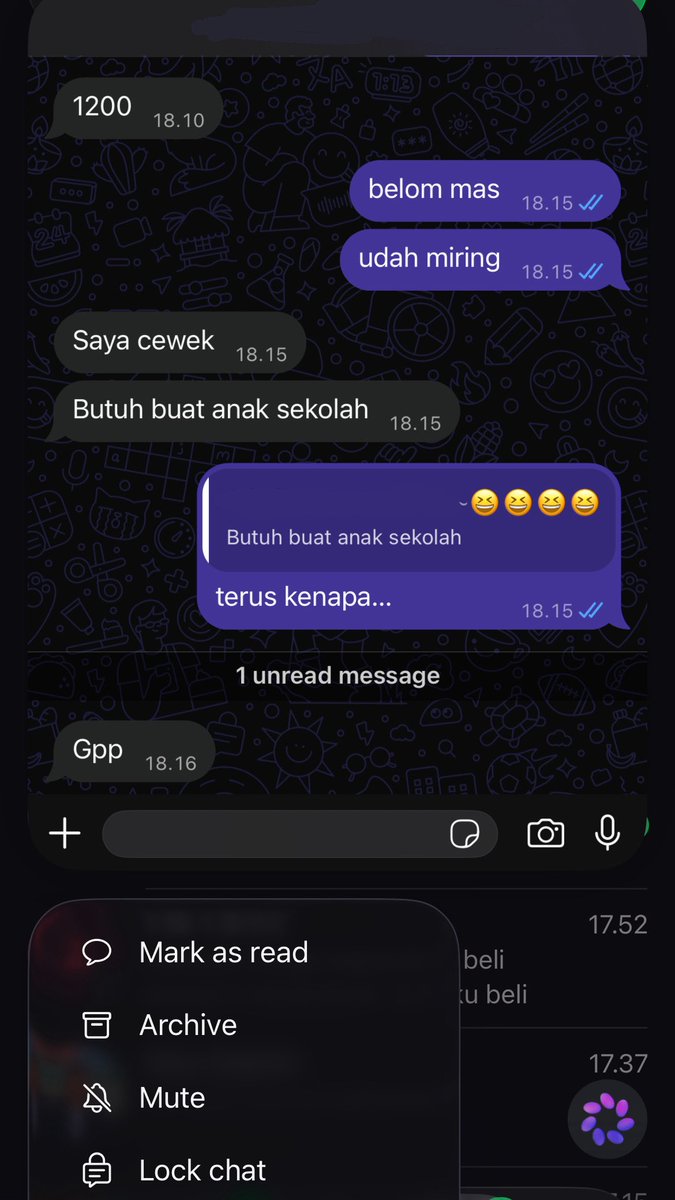 shehatesmaja's tweet photo. heran sama warga-warga market place https://t.co/TQLRdFRzv6