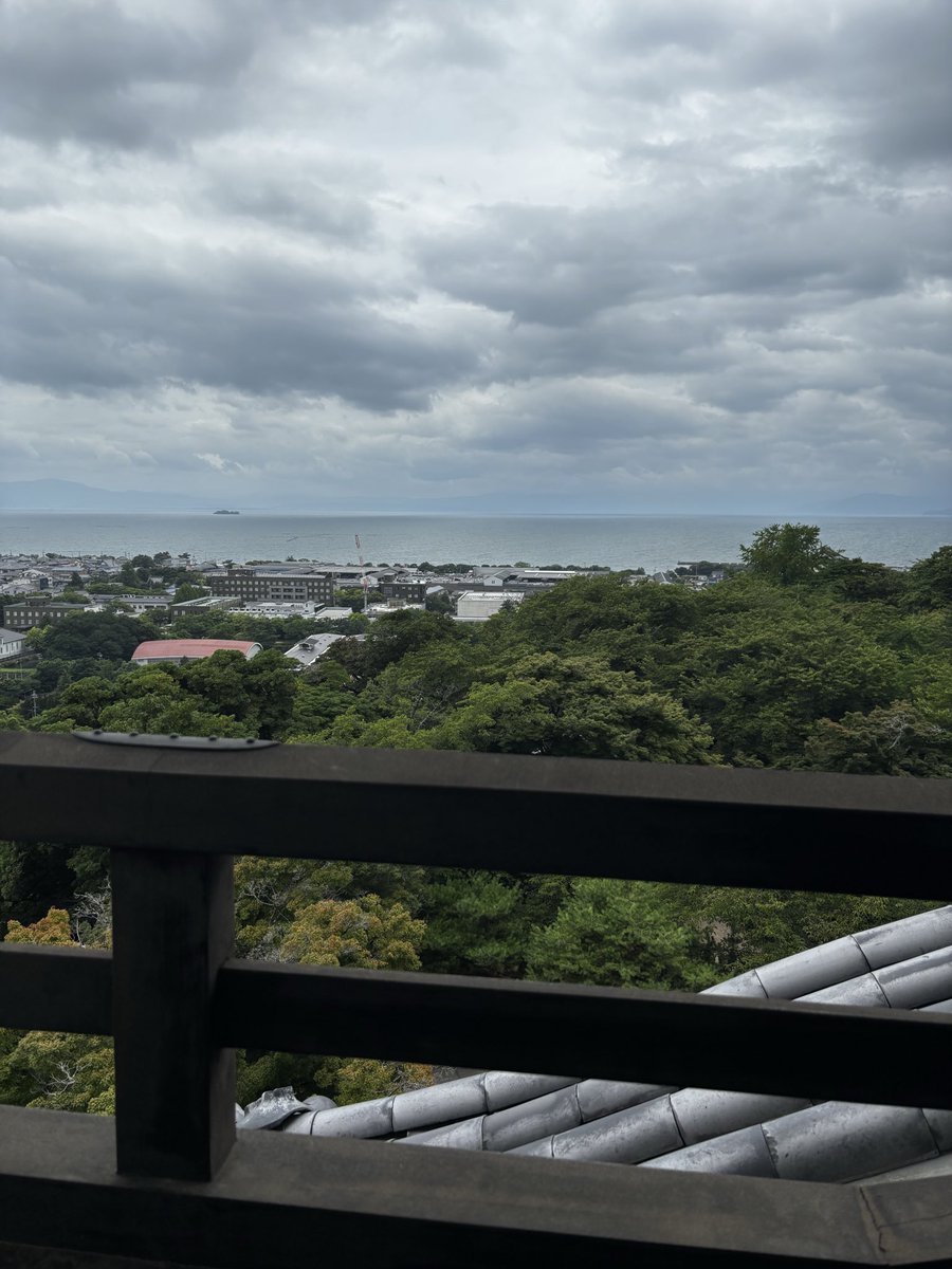 konsede_simai's tweet photo. 海だーーーー！✨
と興奮したらでっけぇ湖だったし
生ひこにゃんがめためた可愛くて
一瞬にしてファンになったりで
今日はなかなかに忙しかった💪 https://t.co/gO9R1ku10v