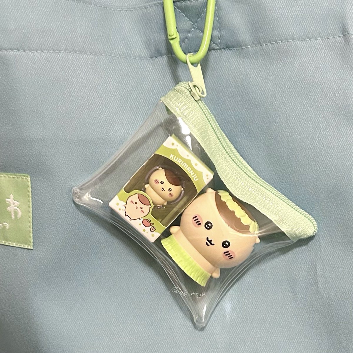 sk_mnju's tweet photo. 度々色んな方のポストお見かけして、このポーチに入れると決めてたの！ついに出来た〜⊂(  ᴖ ̫ᴖ)⊃♩そして、水面アクリルキーホルダーもちょうどいいポーチ見つけたので共有しますꜝ❤︎参考までに〜  #ちいかわ https://t.co/6cT30wssHZ