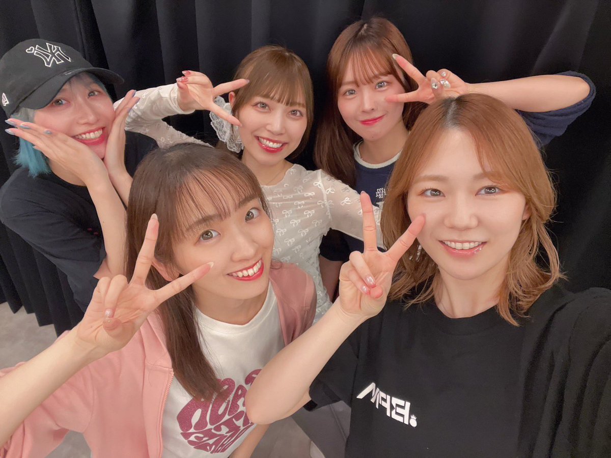 m_sayuri_s's tweet photo. いよいよ明日は #プロドリ 本番🔥

みんな今日までの応援投票もたくさんありがとう😭 周りの人に呼びかけてくれたり告知してくれたりドッ党の愛をたくさん感じてうれしかったです😭

私たちも全力で作品作りに取り組んで練習してきたので、明日は全て出し切ります‼️ドット絶対優勝‼️ https://t.co/3l178icY3M