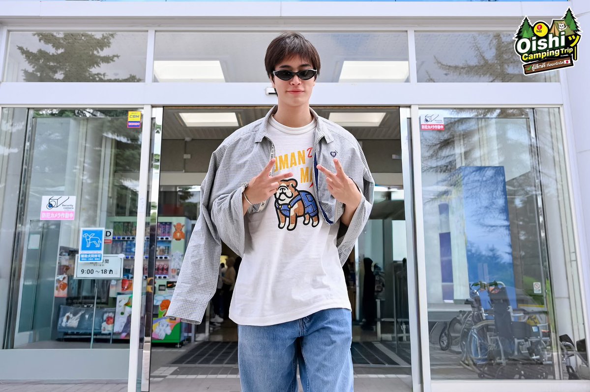 Geminint_family's tweet photo. ♊️ Facebook Update | Oishi Drink Station 

GFSN OISHI JAPAN TRIP
#OishixGFSNTrip2026
#Gemini_NT #เจมีไนน์ @gemini_ti 

🪻📸✨ เสิร์ฟต่อไม่รอช้า… เช้านี้เริ่มต้นวันกันที่ Hill Of The Buddha ขอพร พร้อมชมสถาปัตยกรรมสวยแปลกตาสุดอลังการ ท่ามกลางทุ่งลาเวนเดอร์ ถึงแม้ว่าจะต้องชมพร้อมกับฝนที่โปรยปราย แต่บอกเลยว่าฟินสุดๆ เพราะติดฝนครั้งนี้มีเสียงเปียโน เสียงเพลง และเสียง 4 หนุ่ม สร้างความสุขอยู่ตลอด ยกให้เป็นโมเมนต์รู้สึกดี Special สุดๆ ของทริปนี้ และปิดท้ายวันกับมื้ออาหารสุดพิเศษอิ่มอร่อย กับเมนูสุดพรีเมี่ยมที่เลือกได้ตามใจ กิจกรรมจัดเต็มให้ทุกท่านได้ อิ่มท้อง อิ่มบุญ และอิ่มใจ ปิดท้ายทริปได้อย่างฟินสุดๆ~

⭐️ สามารถย้อนดูโมเมนต์ความประทับใจจากแคมป์รู้สึกดีนี้ได้ทุกช่องทาง ผ่านแฮชแท็ก #OISHIxGFSNTRIP2026

⚡️ ถ้าทุกคนชอบความสนุกและความรู้สึกดีแบบนี้อีก ติดตามกิจกรรมดีๆ กับทางโออิชิได้ใหม่ผ่านแอป OISHI Club และเพจ OISHI Drink Station ไว้ได้เลย😻🌱