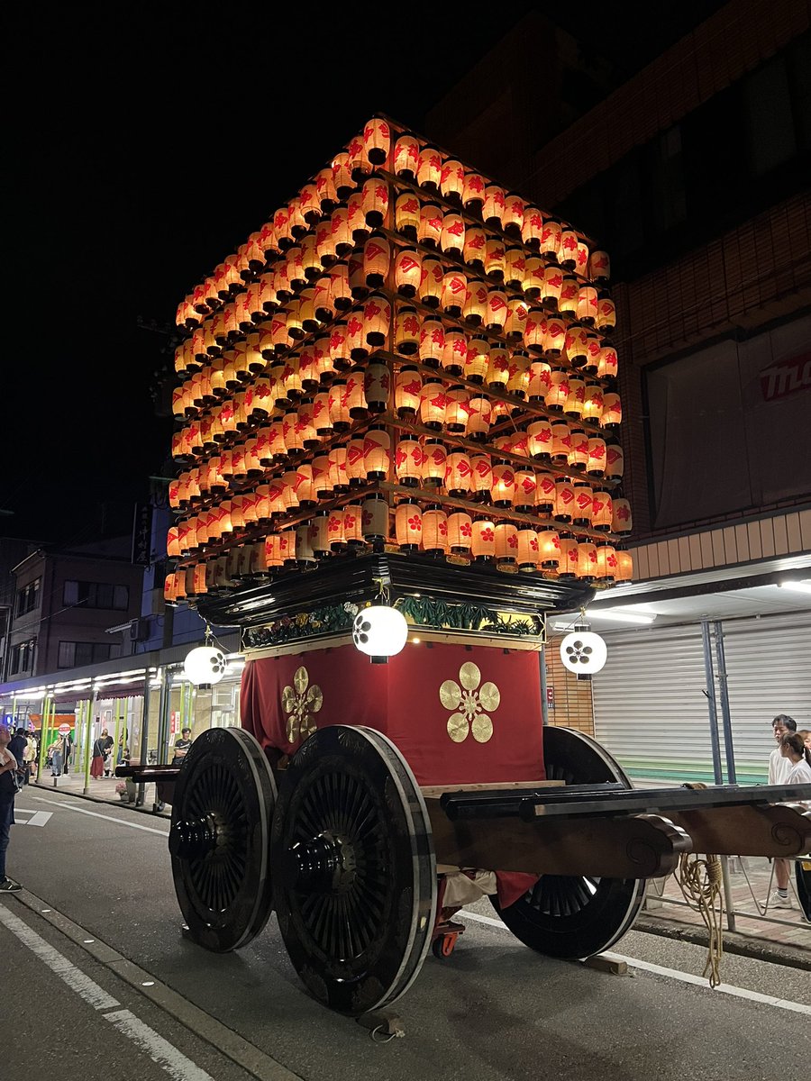 okaky's tweet photo. 氷見の祇園祭がスタート！
明日もいい天気に恵まれて熱い祭になりそうです🙌🏻
.
#氷見 #祇園祭 #��祭り最高 https://t.co/wNxNes4Jno
