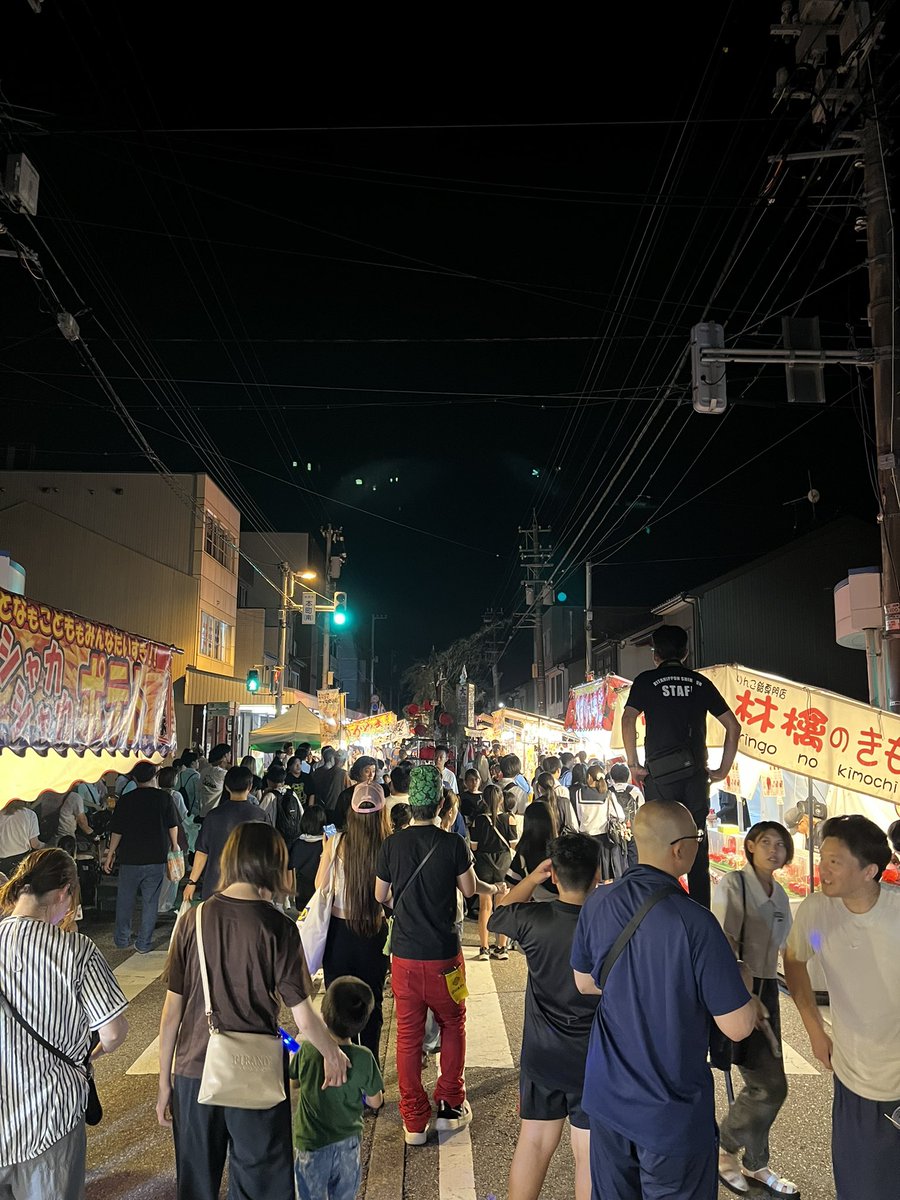 okaky's tweet photo. 氷見の祇園祭がスタート！
明日もいい天気に恵まれて熱い祭になりそうです🙌🏻
.
#氷見 #祇園祭 #��祭り最高 https://t.co/wNxNes4Jno