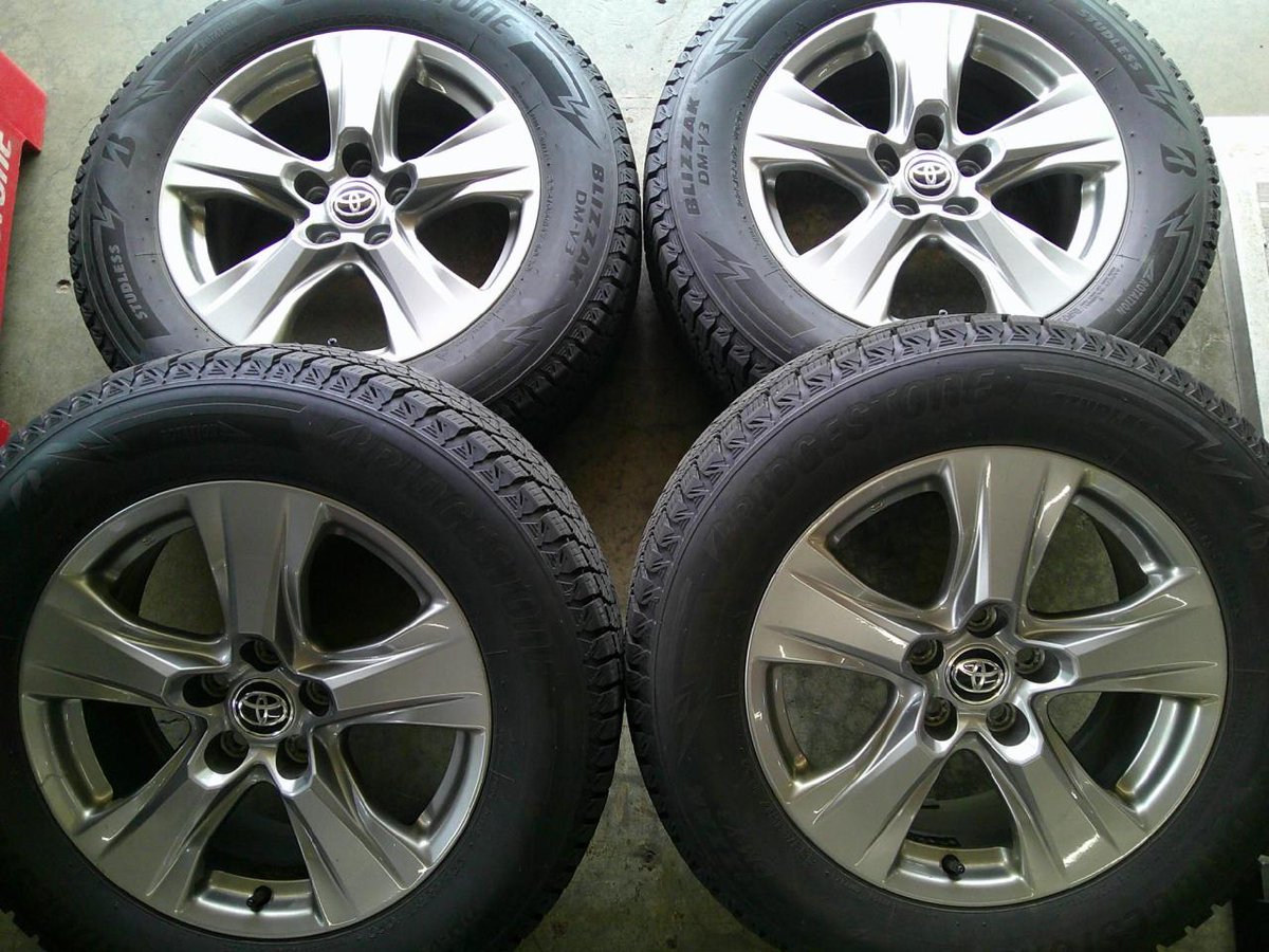 ☆本日の買取品☆ BRIDGESTONE BLIZZAK DM-V3+トヨタ ハリアー 純正 