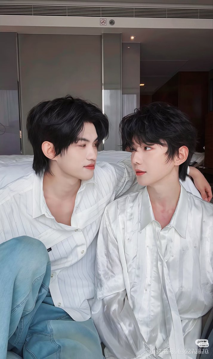 dearhyiran's tweet photo. pupu looked so pretty while yunqi was so handsome. ahhh this is the glow up you get when you love the right person🥹 https://t.co/0JbJ162OvE