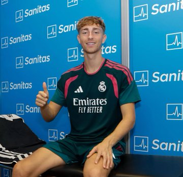 rmarecs's tweet photo. Real Madrid are back in training https://t.co/MFQ3VKCS3k