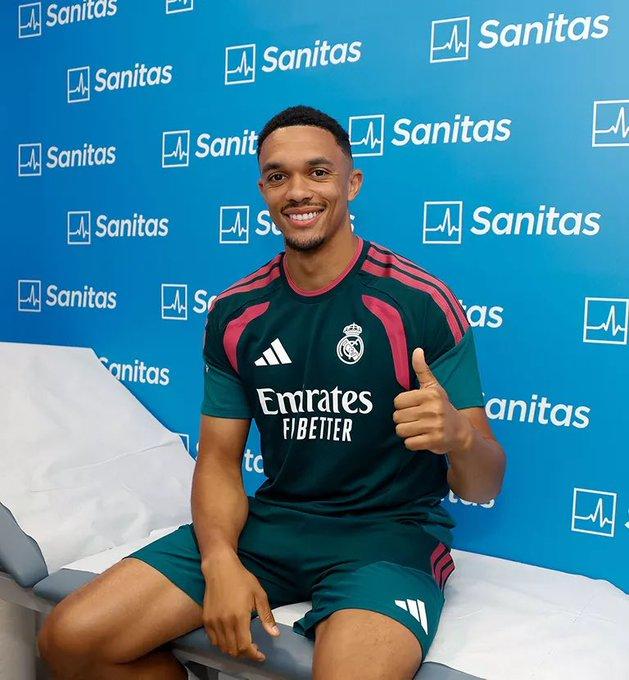 rmarecs's tweet photo. Real Madrid are back in training https://t.co/MFQ3VKCS3k