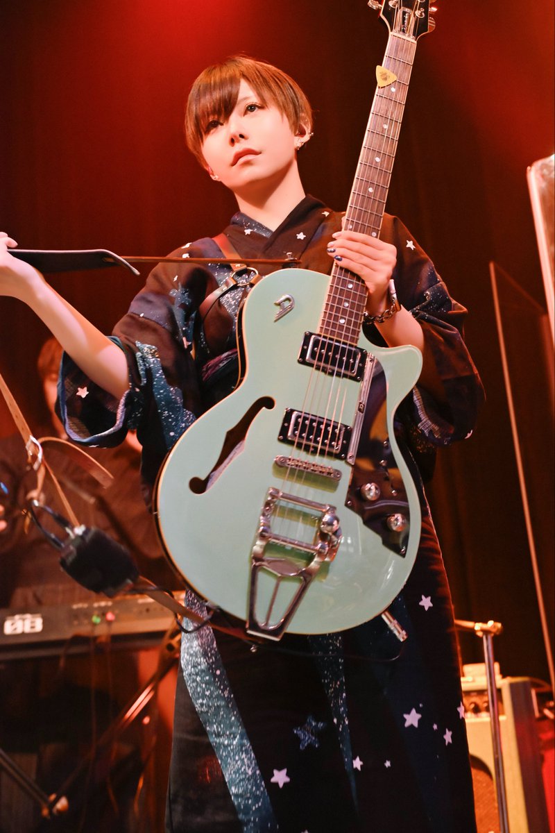 HZshizuku's tweet photo. everything is my guitar https://t.co/0d922yhETP