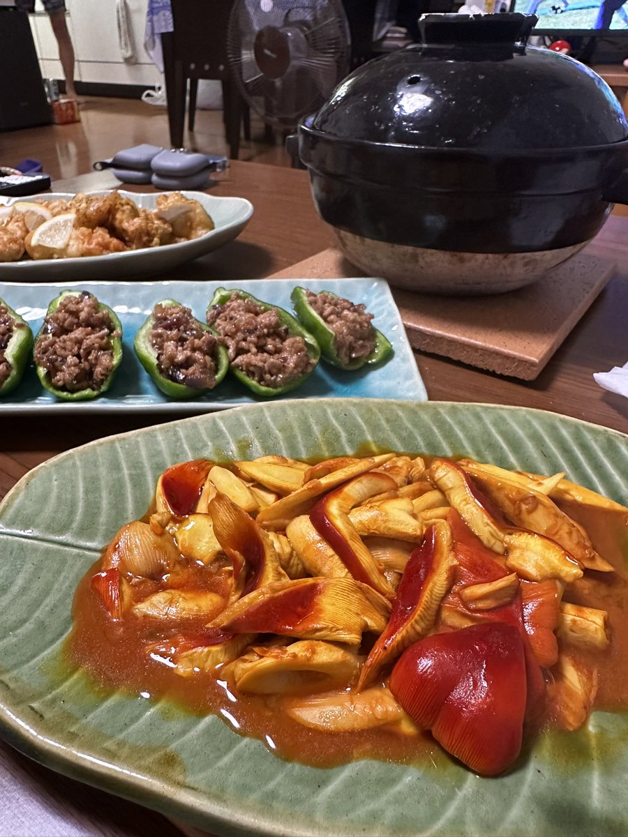 eMipo10's tweet photo. 初物🍄 https://t.co/aKkepgywBP