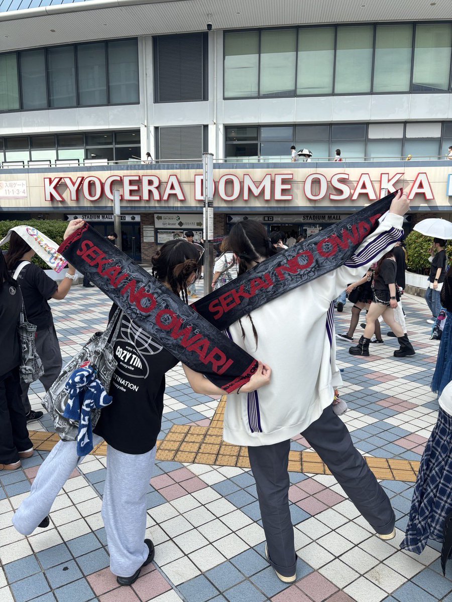 _nemuimee_'s tweet photo. THE CINEMA京セラ2日間会ってくれた人みんなありがとう！
またお写真待ってます〜
セトリも演出も完璧で一言えげつかったです。
次、東京行くかもしれないのでその時はよろしくです^^ https://t.co/kGMmqdMIKE