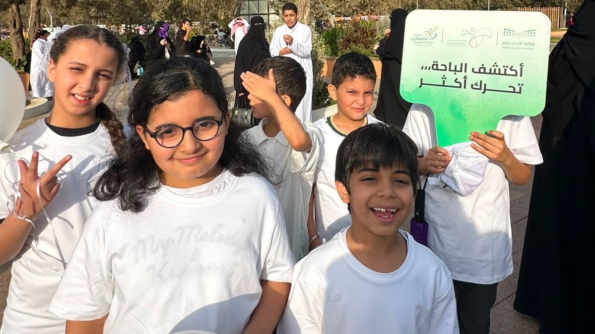 SSSF_edu's tweet photo. يفتتح البرنامج الرياضي الصيفي بمنطقة الباحة أسبوعه الثاني بإطلاق برنامج #دروب_القمم_الرياضي، وذلك في ممشى غابة رغدان، ضمن سلسلة من الفعاليات الرياضية الهادفة إلى تعزيز ممارسة النشاط البدني ونشر ثقافة الرياضة المجتمعية في أجواء صيف الباحة . https://t.co/NhDKOmwcDf