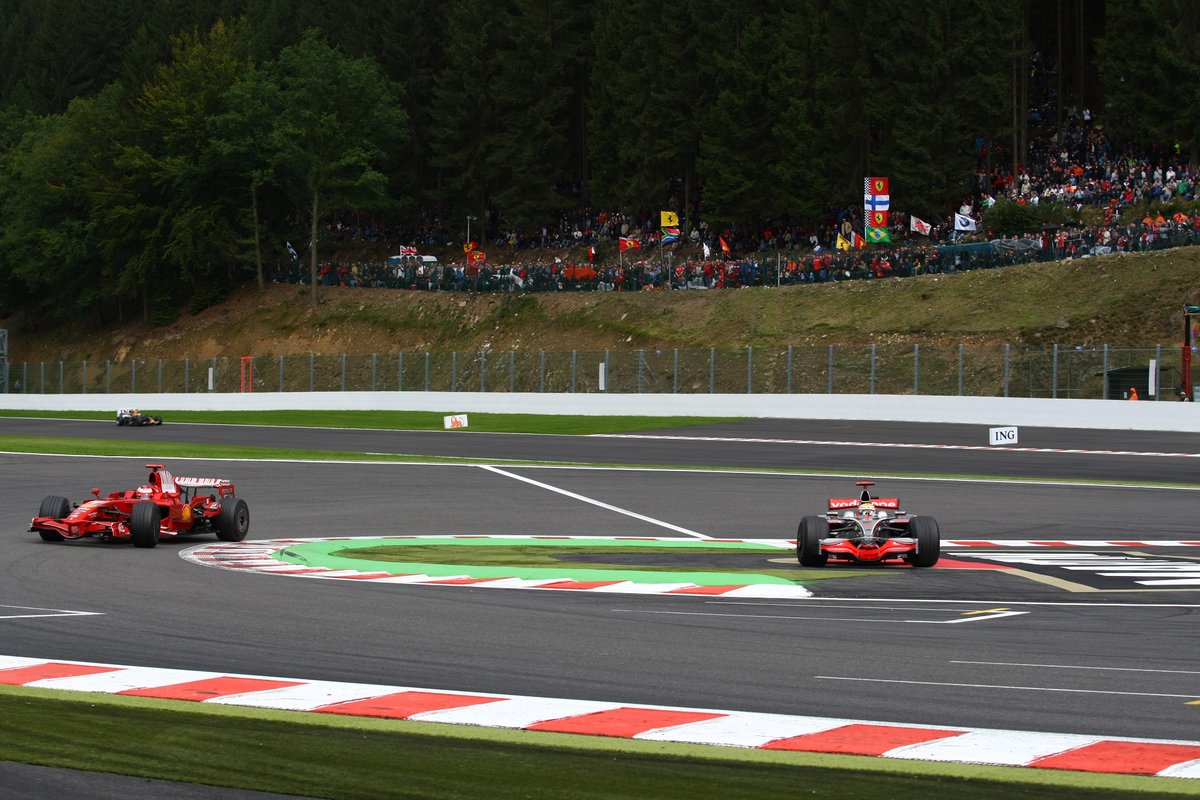 F1BigData's tweet photo. In the 21st century, there have been 2 two races at Spa in which the driver who crossed the finish line first did not win the race
Lewis Hamilton was involved in both, in one as the victim, and in the other as the beneficiary

2008 - Hamilton crosses the finish line first, but is penalized 25 seconds for cutting off the Bus Stop and finishes in P3
2024 - Russell crosses the finish line first, but is disqualified and Hamilton takes the win