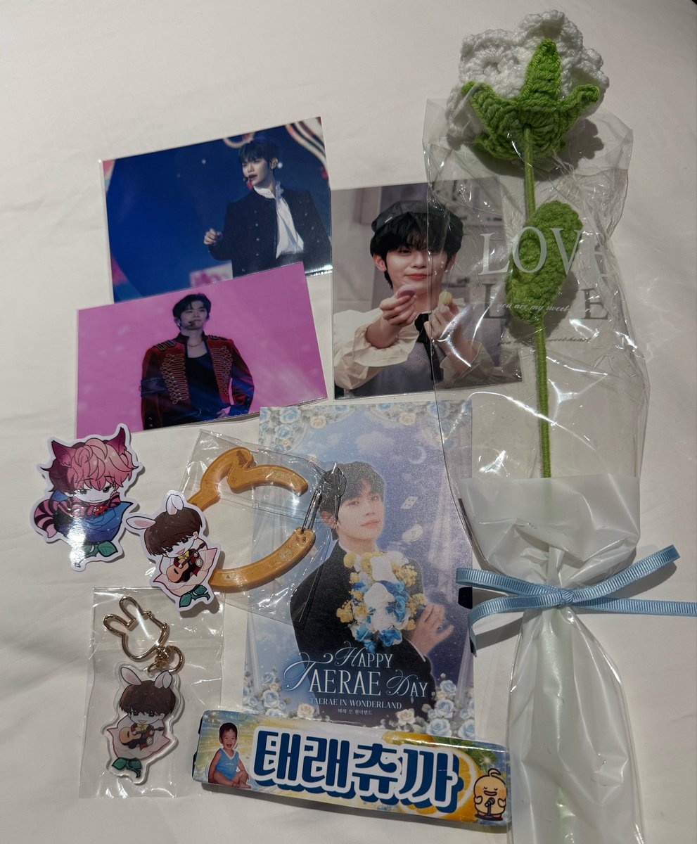 nmtaerae714's tweet photo. テレちゃんがいっぱいのすごく可愛いお花屋さんだった🐰🌷日本にも持って帰れる毛糸のお花もうれしい🥺🩵🤍
ハイチュウ可愛くて食べられないよ〜

#태래_인_원더랜드
#태래_와_꽃향기 https://t.co/qt3gcleBKU