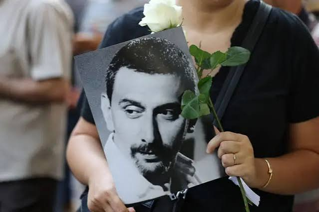 Ziad_Rah's tweet photo. سنة على رحيل زياد الرحباني.. https://t.co/iJdZusBWLy