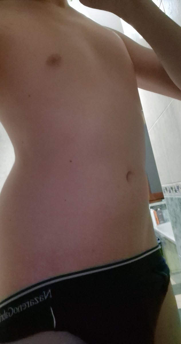 ThunderVIIIR's tweet photo. Grab my waist or smth >w<

#twink #tummy #waist https://t.co/o6mcItvQ8q