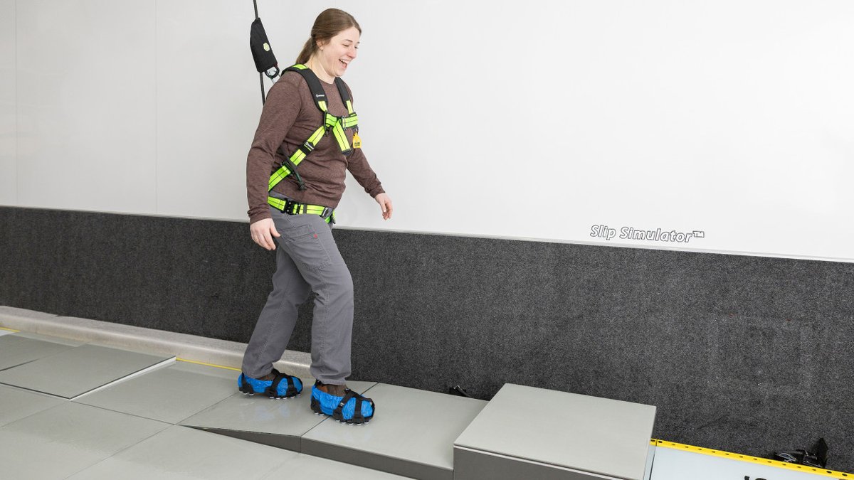conocophillips's tweet photo. On the North Slope, a safety course focused on preventing slips, trips and falls has resulted in a significant decrease in slip-related injuries. Learn more: https://t.co/6ubQHyoJaL https://t.co/Hqj0e0xbQe