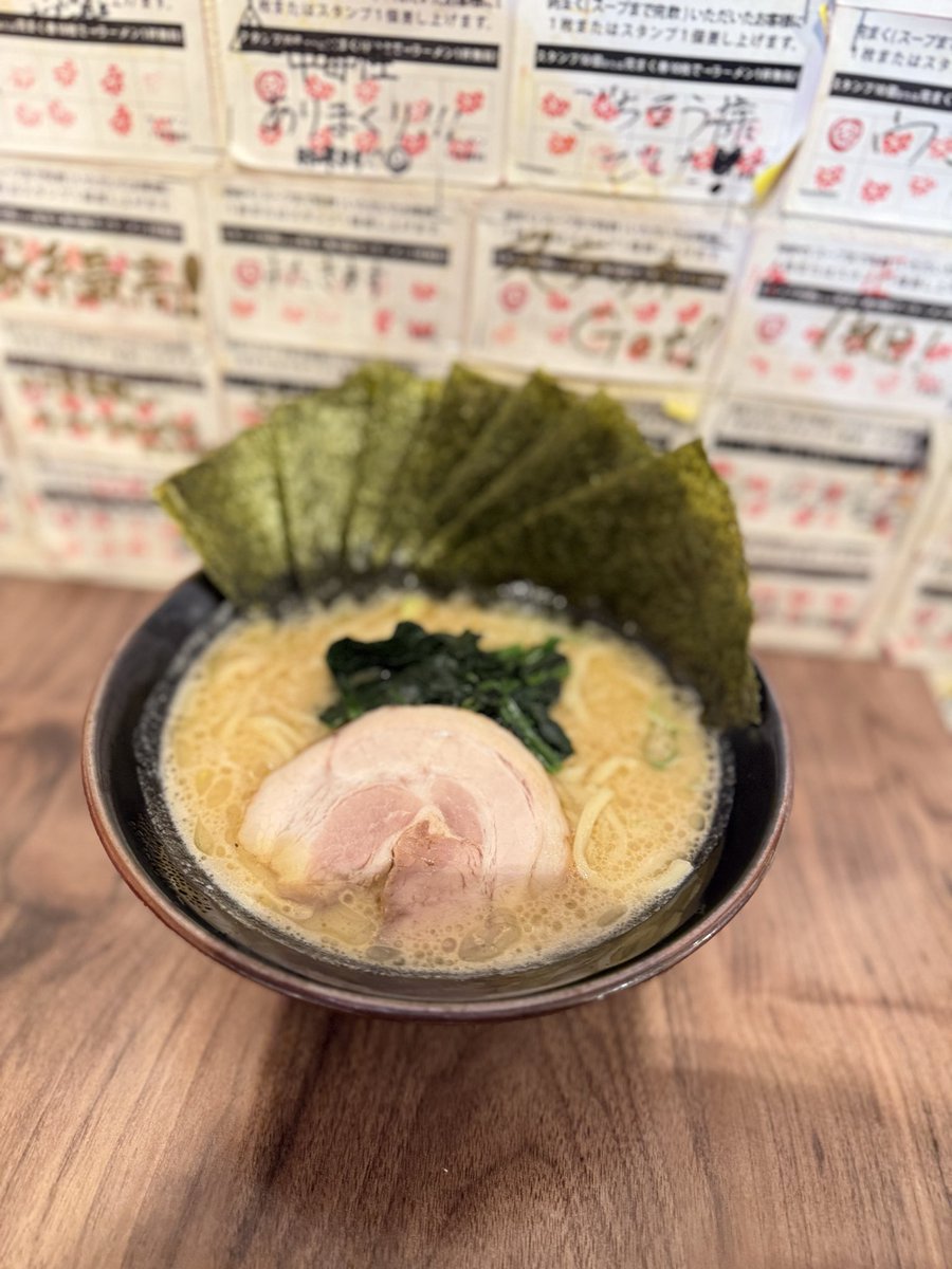 takedaya5's tweet photo. 🈺11:00-翌3:00

🍜ラーメン＋のりトッピング
スタッフいちおしトッピングです😊
美味しいラーメンを食べて
また1週間頑張りましょう❣️❣️ https://t.co/noM8cfn7K6