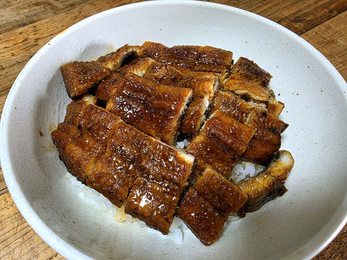 bbb_kkk_bk's tweet photo. ふるさと納税最後のうなぎはひつまぶしにしてみた！
超手軽にだし汁も作ってめちゃうまだった！ https://t.co/vraH0bq4nB