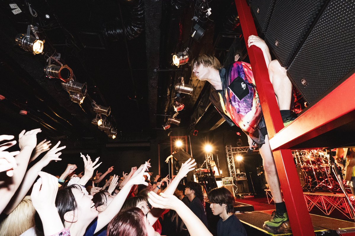 Falilv's tweet photo. ライブの次の日は一日中ソファでゴロゴロしてるで

昨日は広島バンキッシュ！！！
写真たちを貼っていく〜！

Photo by
JON... https://t.co/T2pyiG3ftS