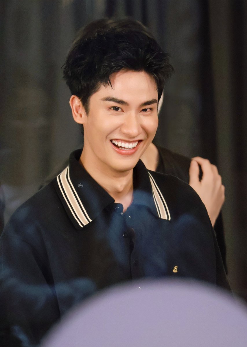 Sun_K2020's tweet photo. ออร่ารุ่นเสาตึก ไม่จมไม่หาย
TAY TAWAN X PROJECT ALPHA
#TheAlphaCamp
#ProjectAlphaNewClan
#Tawan_V @Tawan_V https://t.co/ZAITzEG6Zp