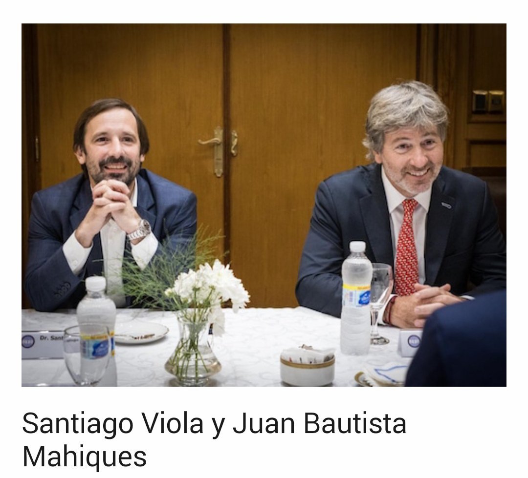 CarlosSwoboda's tweet photo. La corrupción libertaria avanza en la justicia argentina. Justicia que ya fue cómplice directo de los kirchneristas y hoy se perpetua como escudo protector de @JMilei y todo su entorno de aduladores y bufones.
La justicia es parte responsable de la decadencia social argentina. https://t.co/9VcSdn6duF