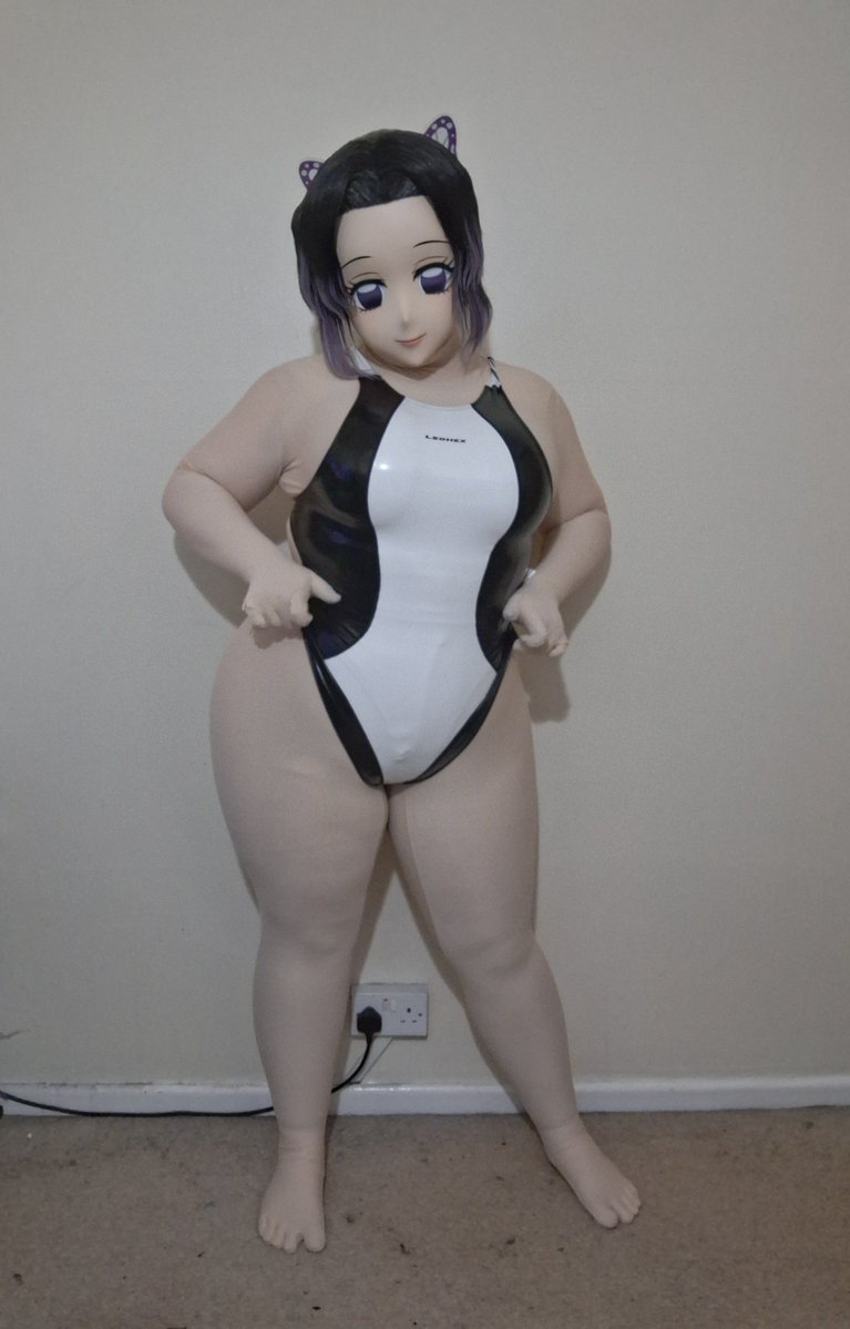 IzumiSan01's tweet photo. I gotta lose weight >.> https://t.co/BvEfoQY6by