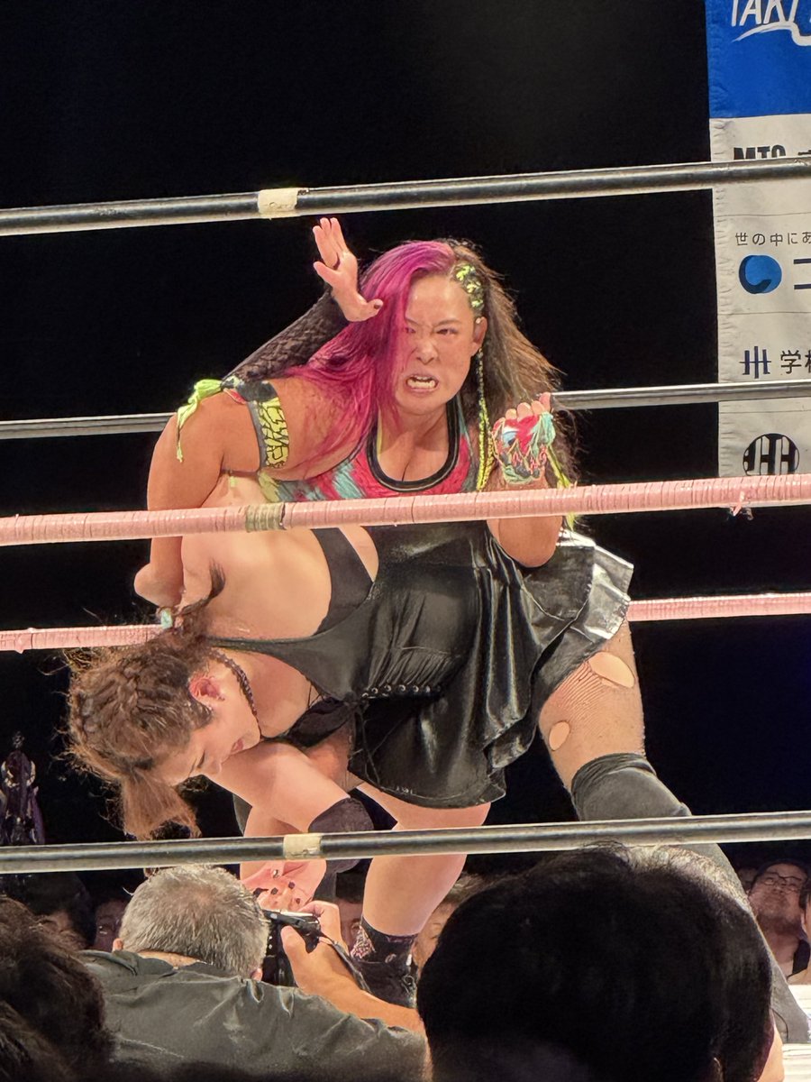 shoichiros's tweet photo. 仙女様からご招待頂き、昨日は施設利用者の皆さんと、ゼビオアリーナ行ってまいりました🔥全て最高でした😭仙女の皆様も、対戦相手の皆様も、観客の皆様も、プロレスを通して何と会場内が愛にあふれているのだろう‼️利用者さん方も話題が尽きず思い出に残る日になりました。これからも益々ご発展を。 https://t.co/9hZjLCqFBb