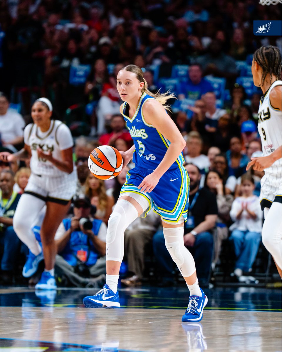 DallasWings's tweet photo. Paige Bueckers is your @AP Player of the Week 🥳 https://t.co/jTnlQFNMiV