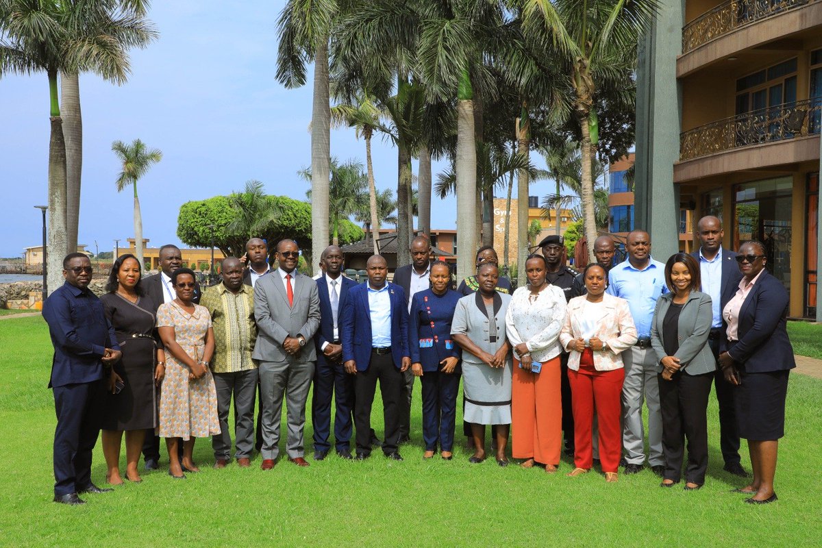 JohnmaryJones's tweet photo. UCAA Trains Entebbe Airport Managers to Respond to Acts of Unlawful Interference
https://t.co/ThL0LdYrJJ
#AviationNews #EntebbeAirport 
#NewsUpdates #UCAA https://t.co/QfKlOqMoWW