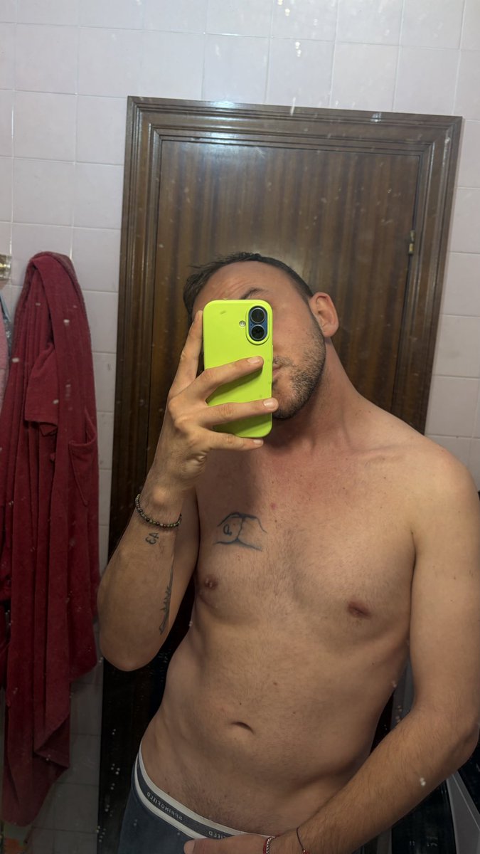 Caaarlosgf's tweet photo. Hambrientos de intentos ↪️↩️

#gay #gayhot #gayonly
#gayfly https://t.co/lGp2Zt3RqL