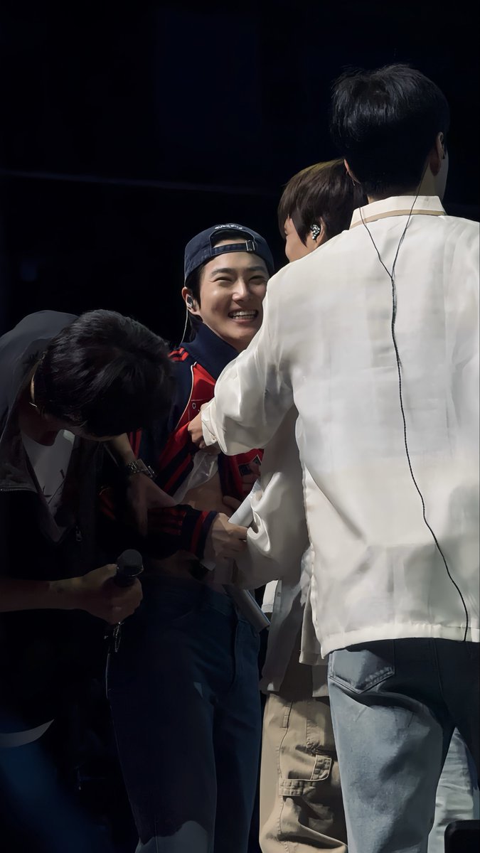 ia_eika's tweet photo. EXO PLANET #6 – EXhOrizon in MANILA (without watermark)

📸: @ia_eika 

Feel free to use as your wallpaper. Please don't repost without proper credit ❤️

#EXO #엑소 #weareoneEXO
#EXOPLANET #EXhOrizon
#EXhOrizoninMANILA https://t.co/8UPnhep1aB