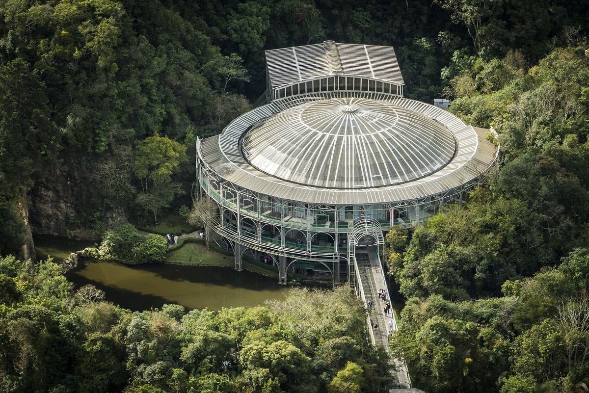 PerseusLeGrand's tweet photo. L’ópera de Arame est une merveille. 

Il est situé à Curitiba, au Brésil. https://t.co/4oswcaVyRa