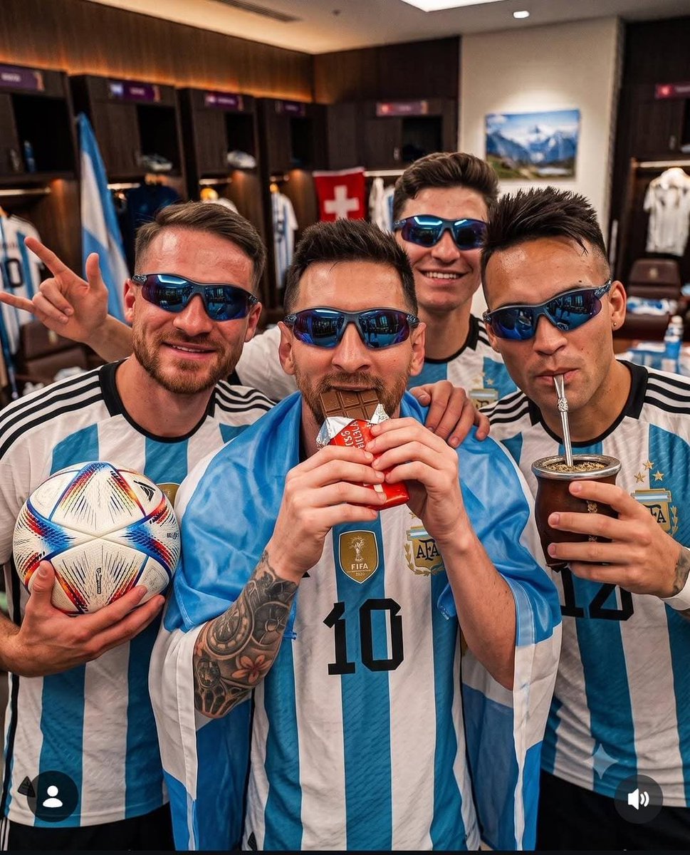 raulcorbalan's tweet photo. @MarioOlea731 @MartinoliCuri 🤣🤣🤣🤣🤣👻⭐️⭐️⭐️🏆🇦🇷👇 https://t.co/Uq2kPrp8uD