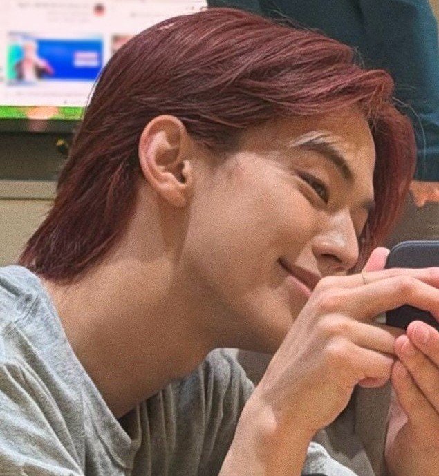 youngjaemidis's tweet photo. Nyengir bang? https://t.co/trEXFgNkGZ