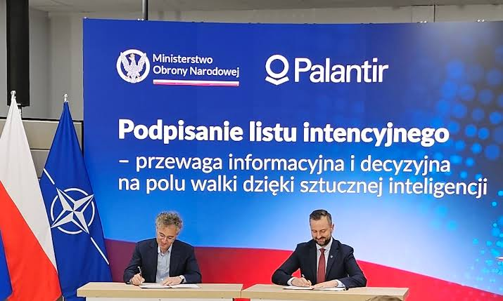 tacitmee's tweet photo. @bruxa031 Przecież to nasi sojusznicy. Oni tylko sie bronią. Przestań zauwazać. https://t.co/eG9bAWD7Or