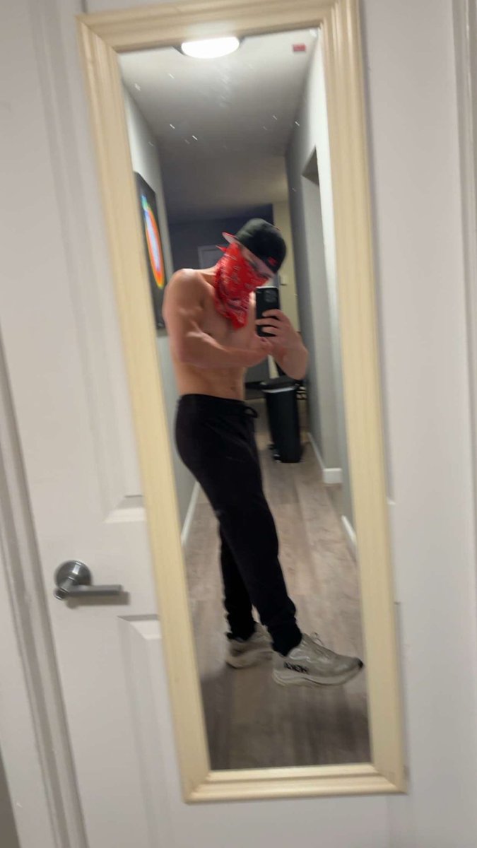 axecashmaster's tweet photo. I’m a pro chud ruiner.

Cum find out😵‍💫
#findom #humanatm #whale https://t.co/Wh7NxHzaw1