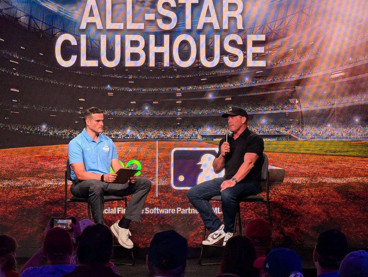 DaveMReports's tweet photo. Former #Phillies Randy Wolf at MLB All-Star Village
#RingTheBell #AllStarGame https://t.co/l5wxqA2RId