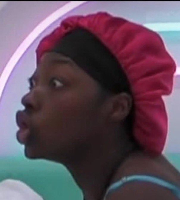 kvndull's tweet photo. @Bluebleaxh FUGLY stay off my page i clocked you https://t.co/yRui2YM22W