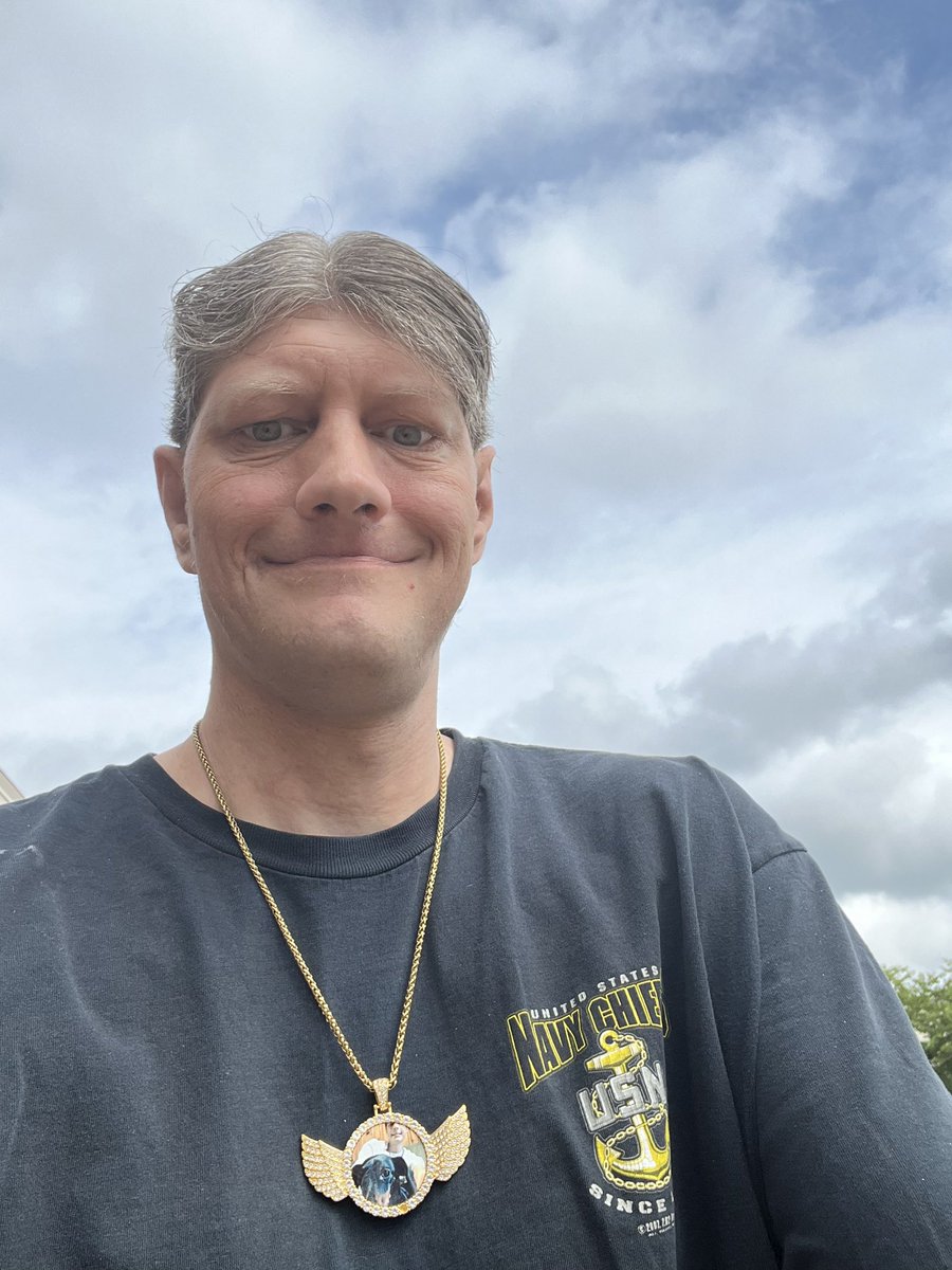 Flash9201's tweet photo. Hi everyone on x it’s Edward I hope everyone is having an excellent day and afternoon today and I hope everyone likes my new haircut I just got for everyone to see this afternoon today. https://t.co/BdTcuR3xEq