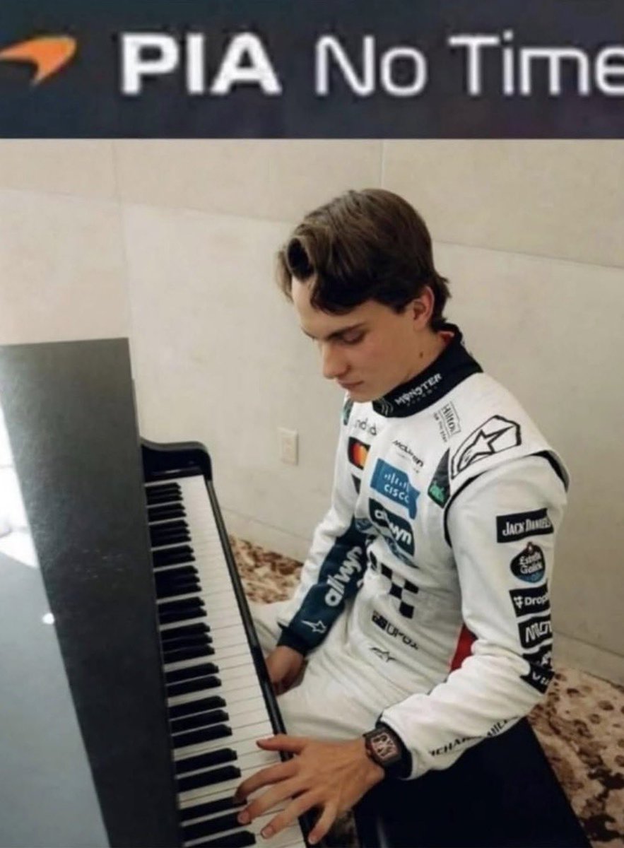F1 Universe tweet media