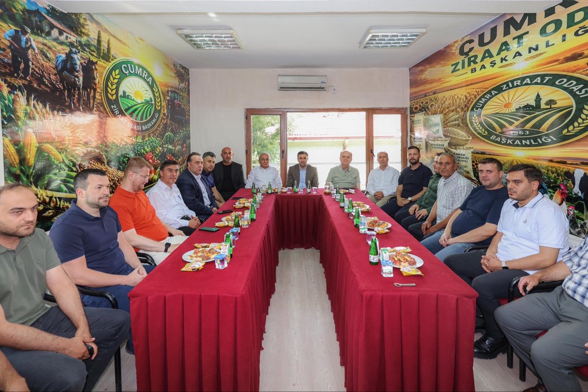fatihozgokcen's tweet photo. Çumra’mızın üretimden yerel yönetime uzanan gündemini, ilgili kurumlarımızla yaptığımız temaslarda kapsamlı şekilde ele aldık.

📍 Çumra Ziraat Odası Başkanlığı
📍 Çumra Sulama Birliği Başkanlığı
📍 Çumra Belediyesi

Ziyaretlerimizde çiftçilerimizin taleplerini, sulama faaliyetlerini ve ilçemize yönelik çalışmaları istişare ettik.

Çumra’mıza katkı sunan tüm kurumlarımızla iş birliği içinde çalışmayı sürdüreceğiz.