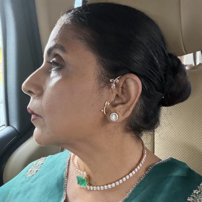 sripriya tweet media