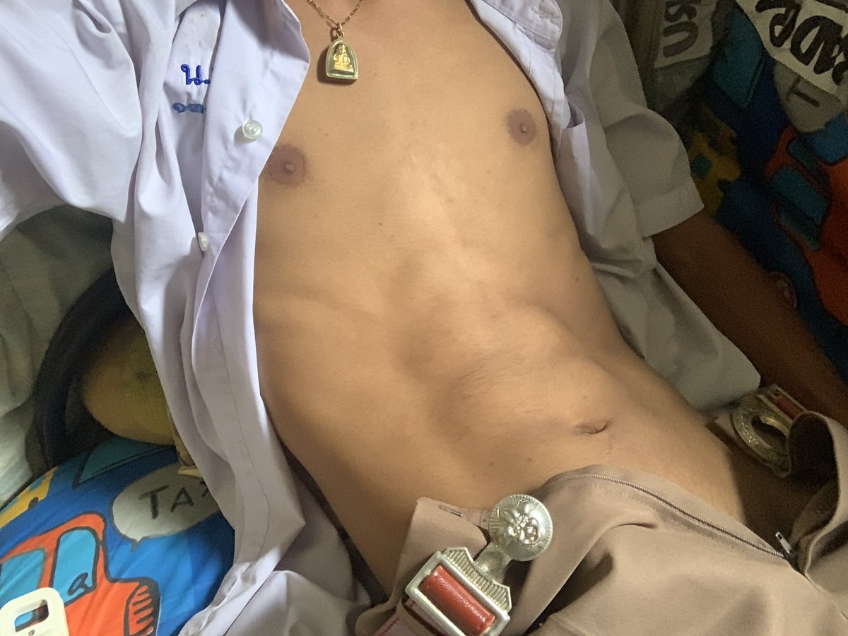 Peekblq's tweet photo. นอยด์อ่าา😭 #บุรีรัมย์ #มัธยม https://t.co/UbRQYgFXjQ