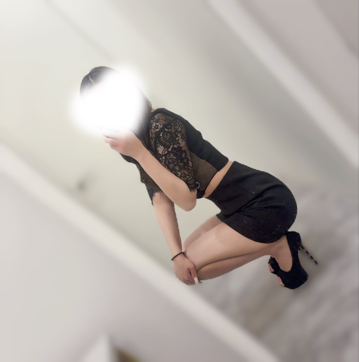 basashiman0's tweet photo. 最近ランニングを始めてめちゃくちゃ筋肉痛の女ですがビジュ上げ頑張ってます🤫 https://t.co/aum0fRUgnq