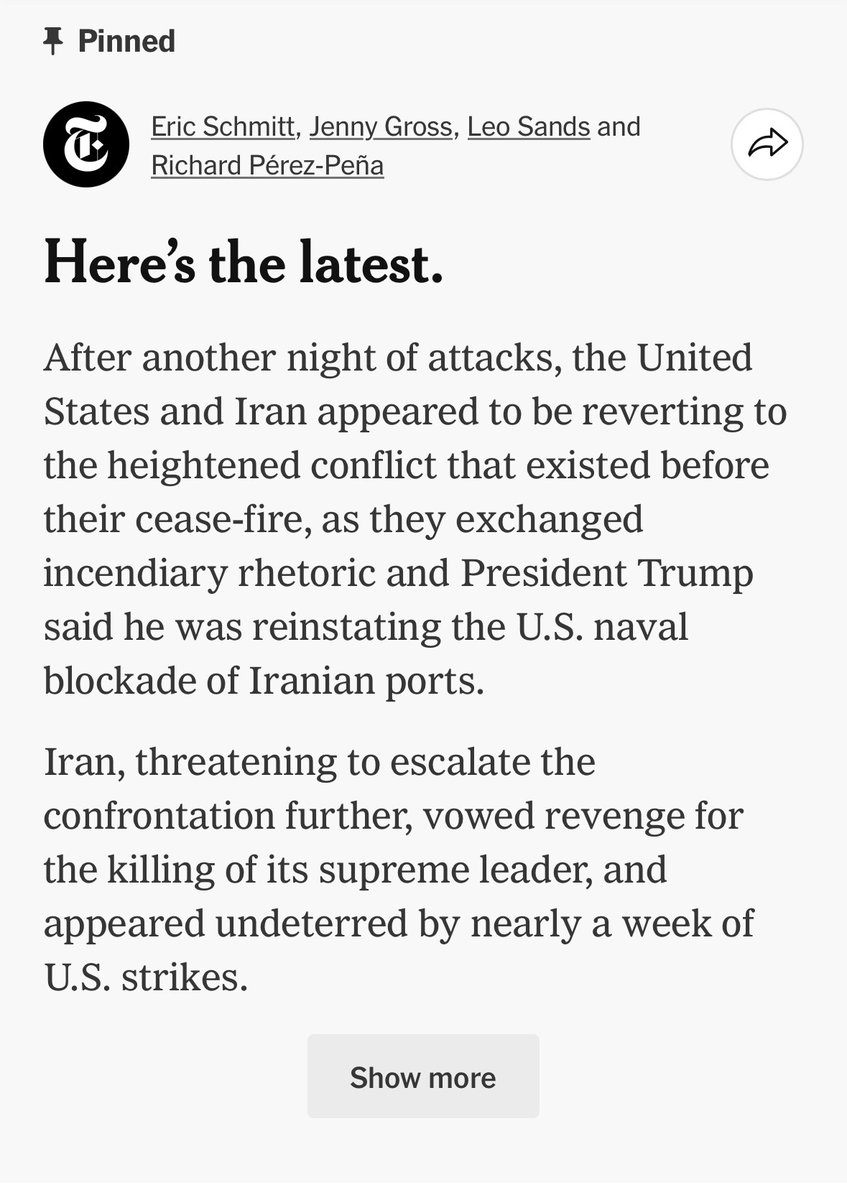 SometimesWeekly's tweet photo. Donald Trump could announce The Sky is Green and after three weeks of agreement (agreenment?) the New York Times would report an emerging consensus that, upon looking up, many people think the sky may be actually be reverting to its Pre-Green Hue. https://t.co/WupDhnYgEA